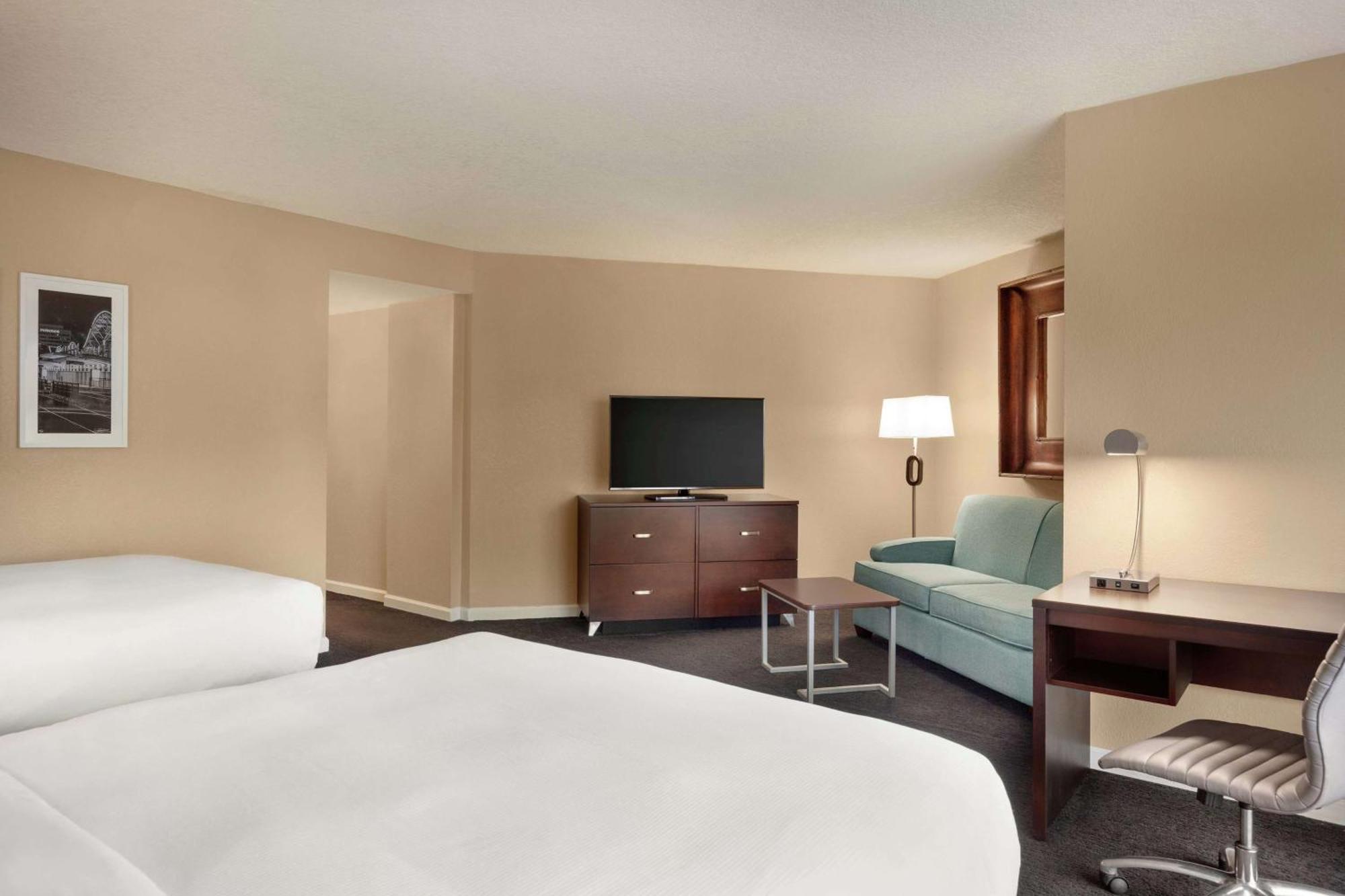 מלון Doubletree By Hilton Orlando Downtown מראה חיצוני תמונה